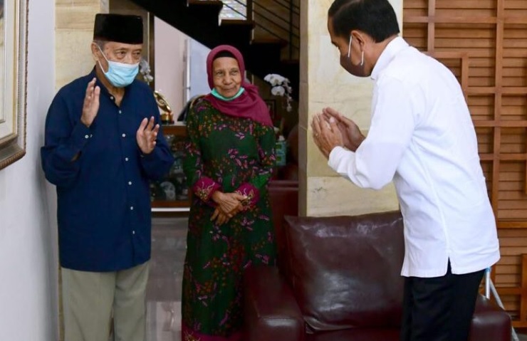 Presiden Jokowi Jenguk Buya Syafii di Sleman
